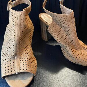 Tahari Tan heels. Madden Girl